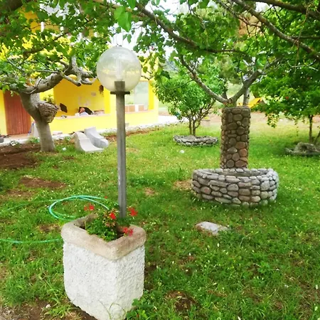 Holiday home House With One Bedroom In Molinella With Enclosed Garden And Wifi 1 Km From The Vieste